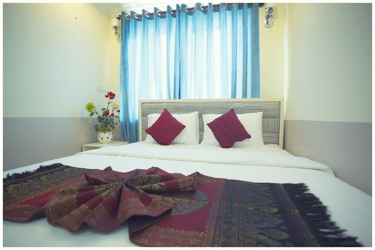 Raksmey Suo Hotel Пном Пен Екстериор снимка