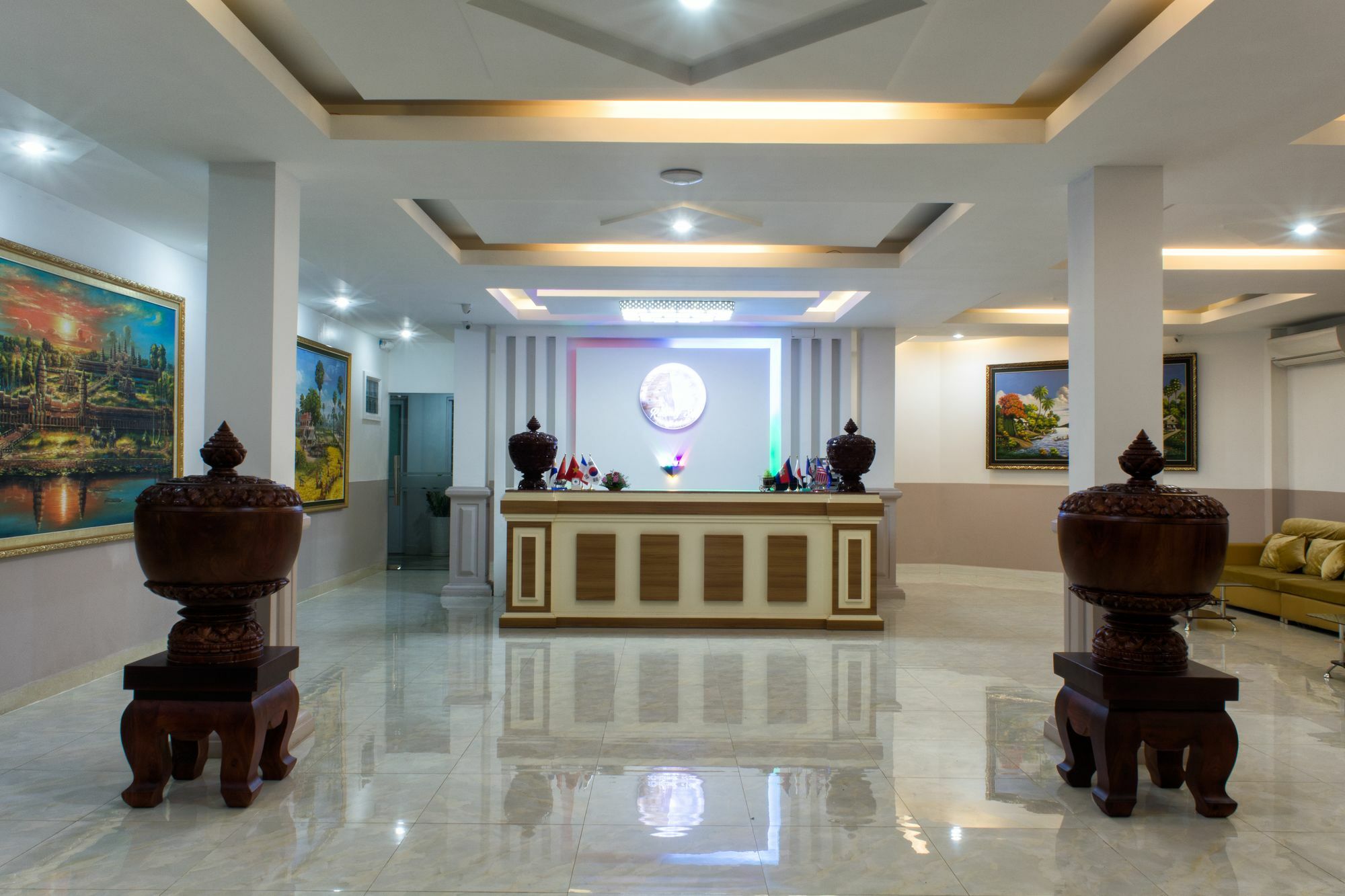 Raksmey Suo Hotel Пном Пен Екстериор снимка