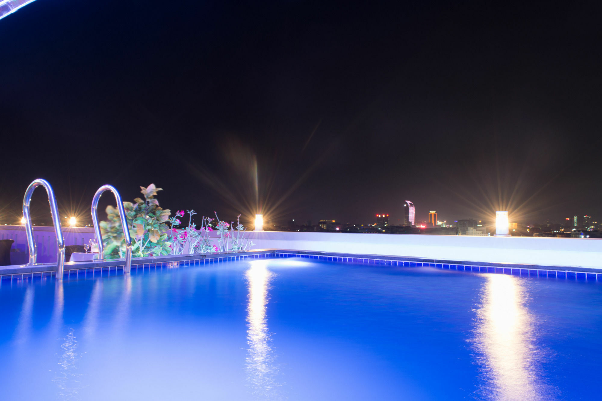 Raksmey Suo Hotel Пном Пен Екстериор снимка