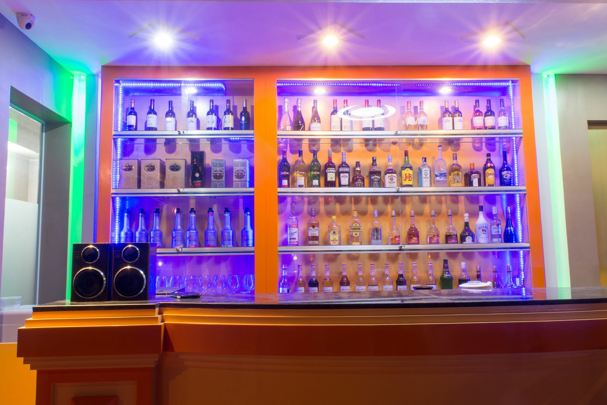 Raksmey Suo Hotel Пном Пен Екстериор снимка